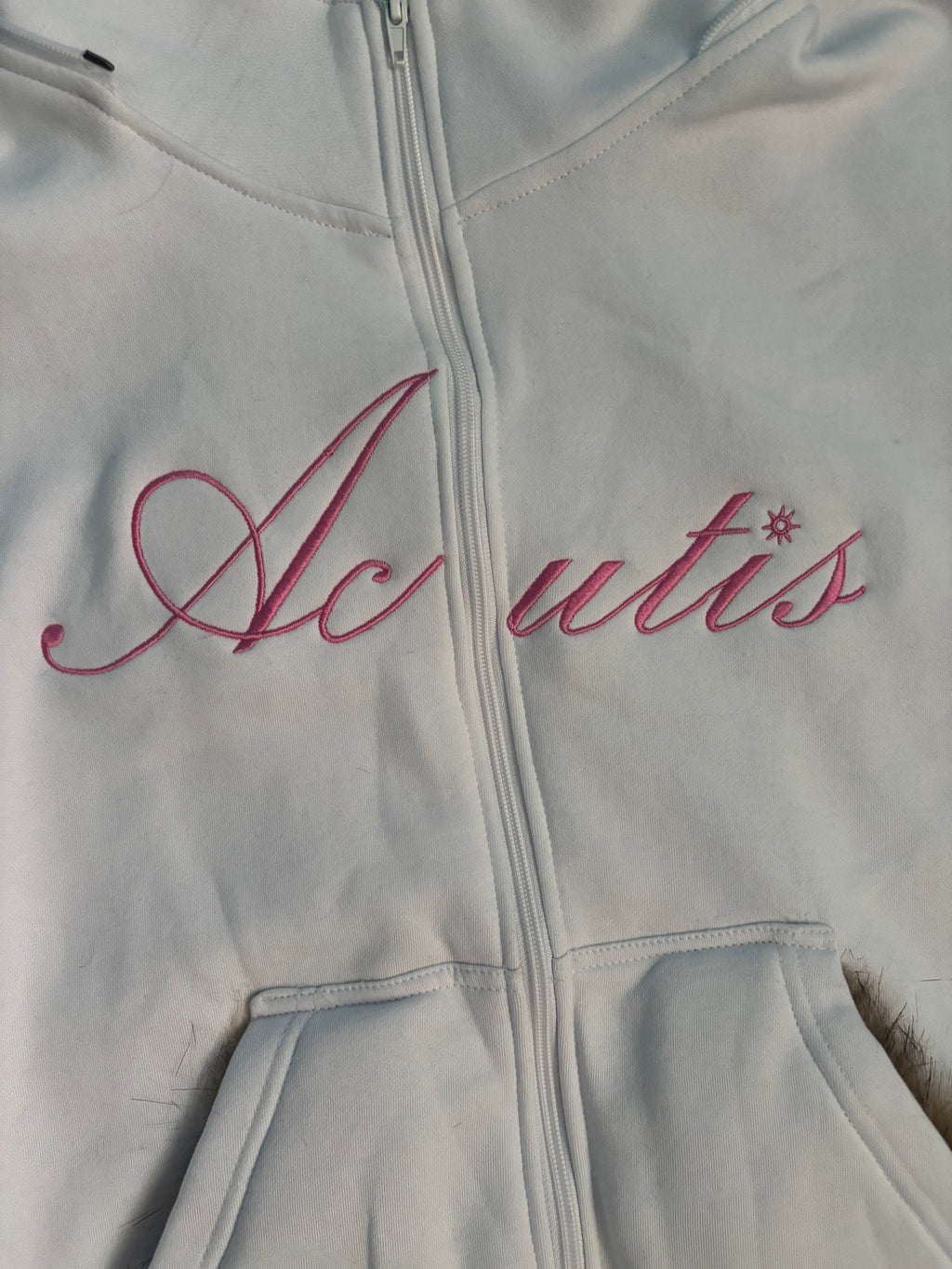 "Acutis" Fur Zip-Up
